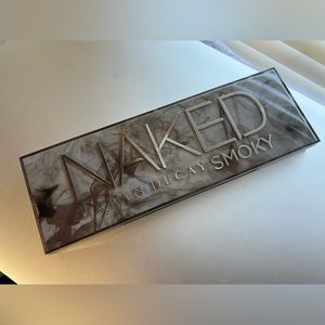 Urban Decay - Naked Smoky Eyeshadow Palette